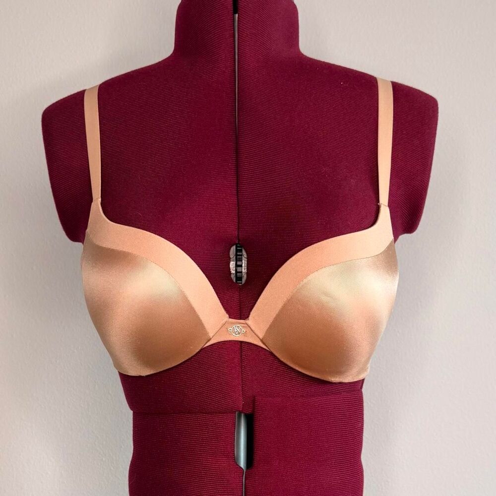 Victoria's Secret Push-Up Bra Size 32B in Nude